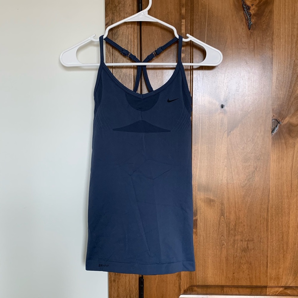 Nike workout tank